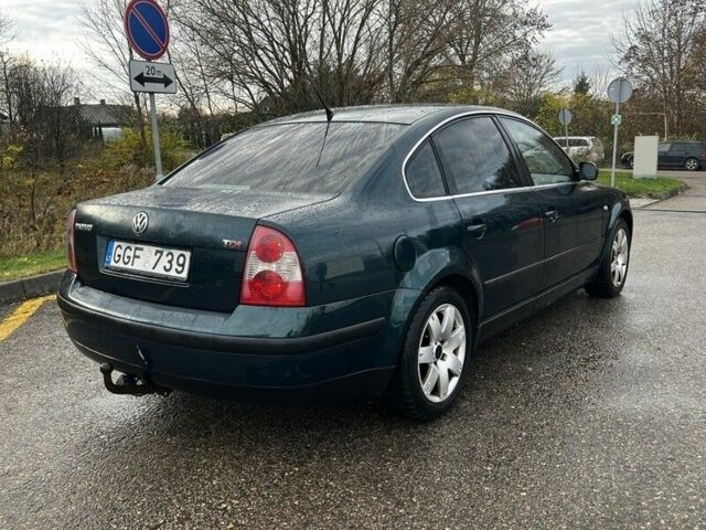 Зелений Фольксваген Пассат, об'ємом двигуна 0 л та пробігом 289 тис. км за 2350 $, фото 3 на Automoto.ua