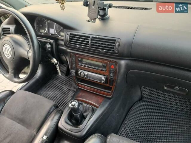 Зеленый Фольксваген Пассат, объемом двигателя 1.8 л и пробегом 354 тыс. км за 4999 $, фото 13 на Automoto.ua