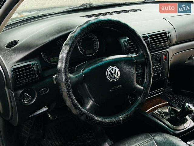 Зеленый Фольксваген Пассат, объемом двигателя 1.78 л и пробегом 365 тыс. км за 3800 $, фото 11 на Automoto.ua