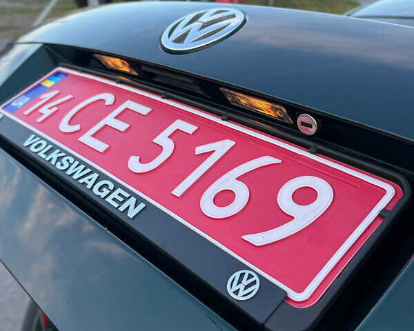 Зелений Фольксваген Пассат, об'ємом двигуна 1.6 л та пробігом 164 тис. км за 6499 $, фото 60 на Automoto.ua