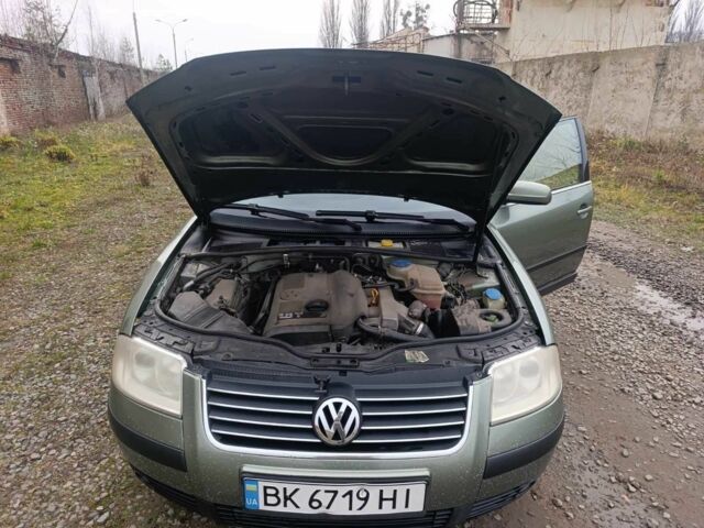 Зеленый Фольксваген Пассат, объемом двигателя 1.8 л и пробегом 270 тыс. км за 3600 $, фото 5 на Automoto.ua