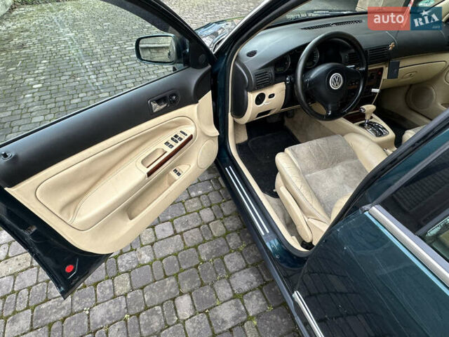 Зеленый Фольксваген Пассат, объемом двигателя 2.5 л и пробегом 273 тыс. км за 3899 $, фото 7 на Automoto.ua