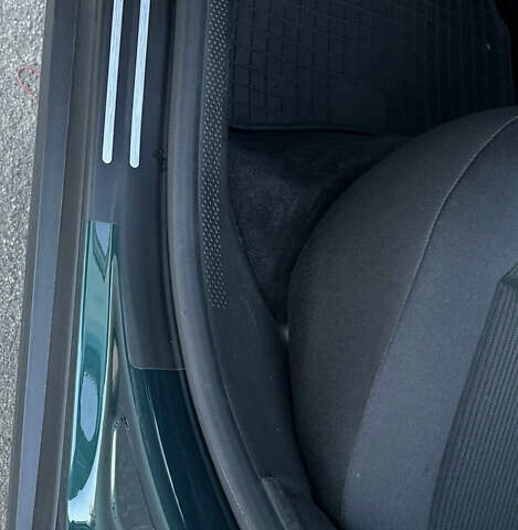 Зелений Фольксваген Пассат, об'ємом двигуна 1.6 л та пробігом 164 тис. км за 6499 $, фото 32 на Automoto.ua