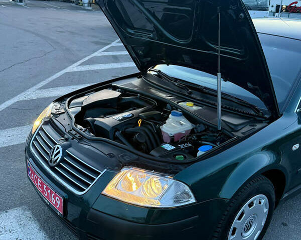 Зелений Фольксваген Пассат, об'ємом двигуна 1.6 л та пробігом 164 тис. км за 6499 $, фото 19 на Automoto.ua