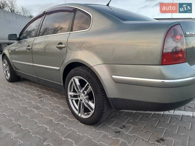 Зеленый Фольксваген Пассат, объемом двигателя 1.8 л и пробегом 354 тыс. км за 4999 $, фото 9 на Automoto.ua