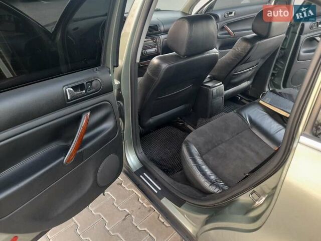 Зеленый Фольксваген Пассат, объемом двигателя 1.8 л и пробегом 354 тыс. км за 4999 $, фото 22 на Automoto.ua