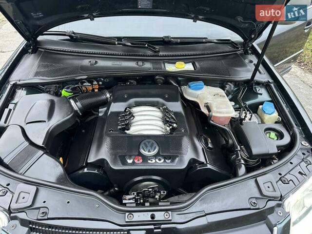 Зелений Фольксваген Пассат, об'ємом двигуна 2.77 л та пробігом 201 тис. км за 5000 $, фото 12 на Automoto.ua