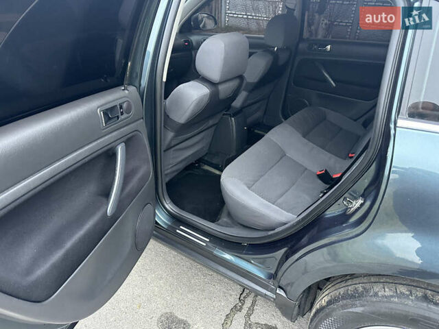 Зелений Фольксваген Пассат, об'ємом двигуна 2.77 л та пробігом 201 тис. км за 5000 $, фото 8 на Automoto.ua