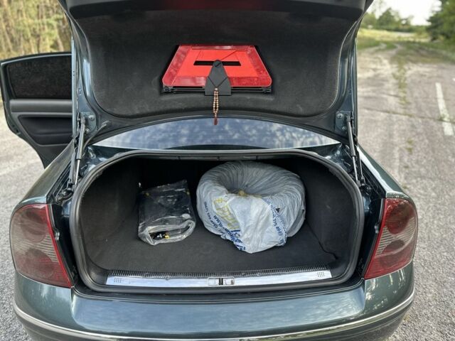 Зелений Фольксваген Пассат, об'ємом двигуна 2.8 л та пробігом 183 тис. км за 4750 $, фото 8 на Automoto.ua