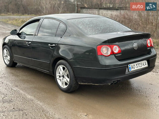 Зеленый Фольксваген Пассат, объемом двигателя 1.97 л и пробегом 350 тыс. км за 4150 $, фото 6 на Automoto.ua