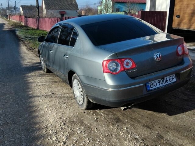 Зеленый Фольксваген Пассат, объемом двигателя 2 л и пробегом 185 тыс. км за 5000 $, фото 2 на Automoto.ua