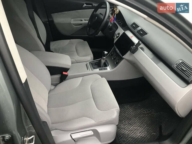 Зелений Фольксваген Пассат, об'ємом двигуна 1.98 л та пробігом 186 тис. км за 5800 $, фото 17 на Automoto.ua