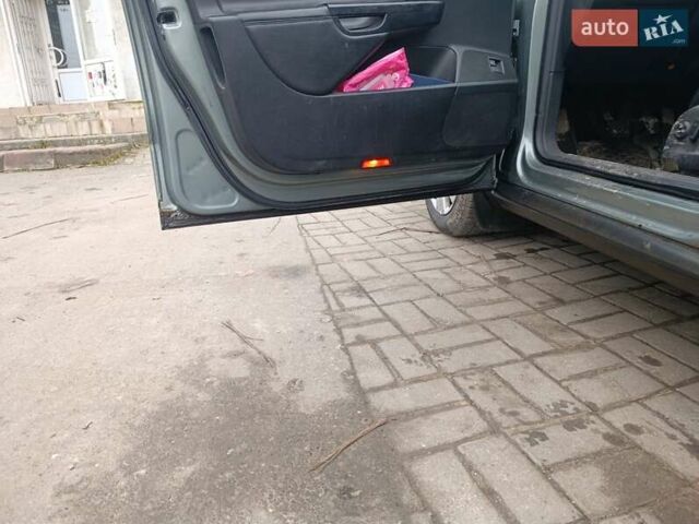Зелений Фольксваген Пассат, об'ємом двигуна 1.98 л та пробігом 239 тис. км за 4850 $, фото 19 на Automoto.ua