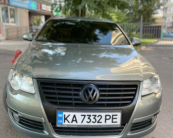 Зеленый Фольксваген Пассат, объемом двигателя 2 л и пробегом 203 тыс. км за 7400 $, фото 20 на Automoto.ua