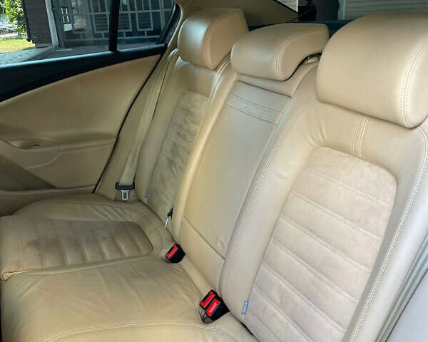 Зеленый Фольксваген Пассат, объемом двигателя 2 л и пробегом 203 тыс. км за 7400 $, фото 13 на Automoto.ua