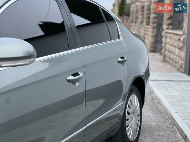 Зелений Фольксваген Пассат, об'ємом двигуна 2 л та пробігом 186 тис. км за 5199 $, фото 19 на Automoto.ua