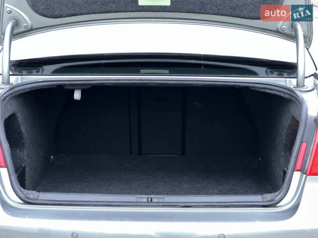 Зелений Фольксваген Пассат, об'ємом двигуна 2 л та пробігом 186 тис. км за 5199 $, фото 97 на Automoto.ua