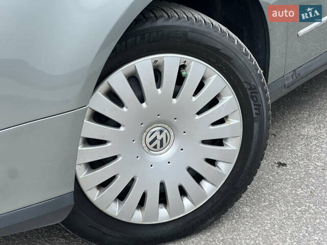 Зелений Фольксваген Пассат, об'ємом двигуна 2 л та пробігом 186 тис. км за 5199 $, фото 20 на Automoto.ua