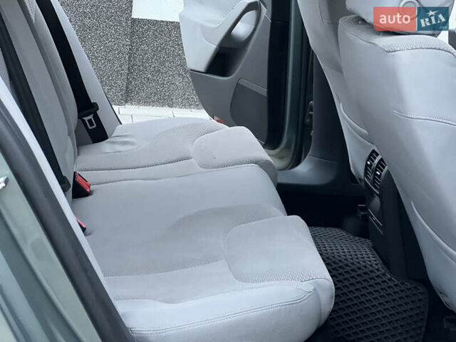 Зелений Фольксваген Пассат, об'ємом двигуна 2 л та пробігом 186 тис. км за 5199 $, фото 92 на Automoto.ua