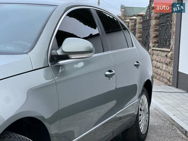 Зелений Фольксваген Пассат, об'ємом двигуна 2 л та пробігом 186 тис. км за 5199 $, фото 15 на Automoto.ua