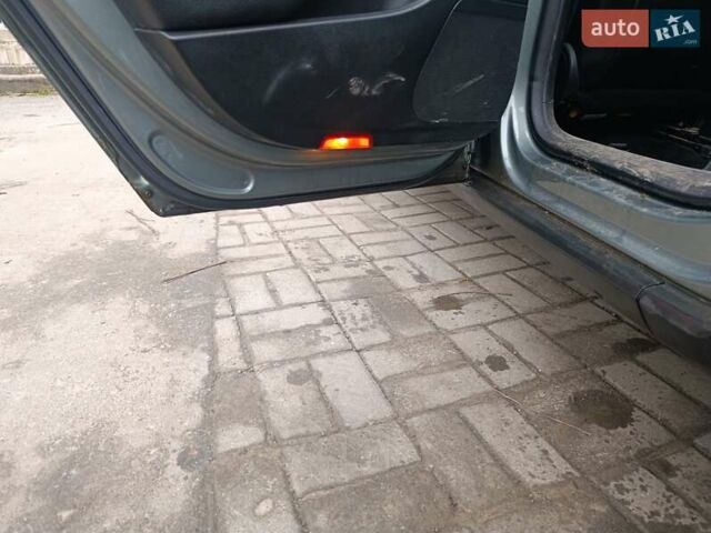 Зелений Фольксваген Пассат, об'ємом двигуна 1.98 л та пробігом 239 тис. км за 4850 $, фото 16 на Automoto.ua