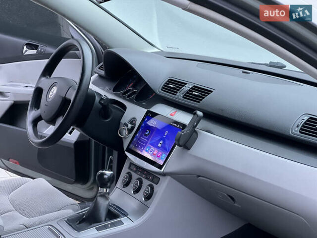 Зелений Фольксваген Пассат, об'ємом двигуна 2 л та пробігом 186 тис. км за 5199 $, фото 67 на Automoto.ua