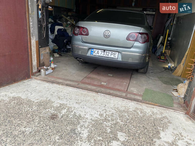 Зеленый Фольксваген Пассат, объемом двигателя 2 л и пробегом 203 тыс. км за 7400 $, фото 3 на Automoto.ua