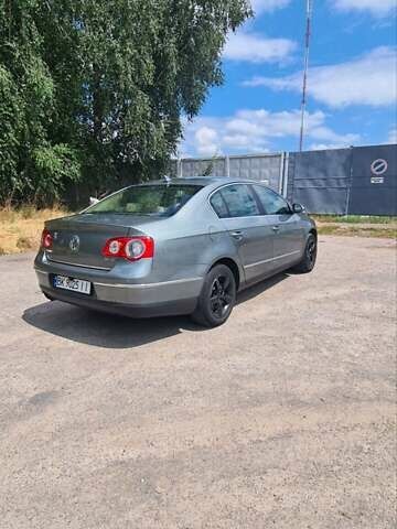 Зелений Фольксваген Пассат, об'ємом двигуна 2 л та пробігом 360 тис. км за 5900 $, фото 7 на Automoto.ua