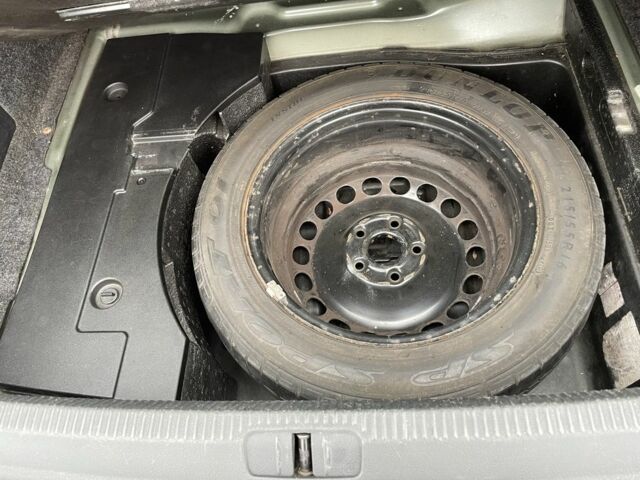 Зеленый Фольксваген Пассат, объемом двигателя 2 л и пробегом 350 тыс. км за 3750 $, фото 22 на Automoto.ua