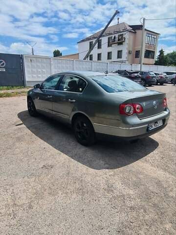 Зелений Фольксваген Пассат, об'ємом двигуна 2 л та пробігом 360 тис. км за 5900 $, фото 17 на Automoto.ua