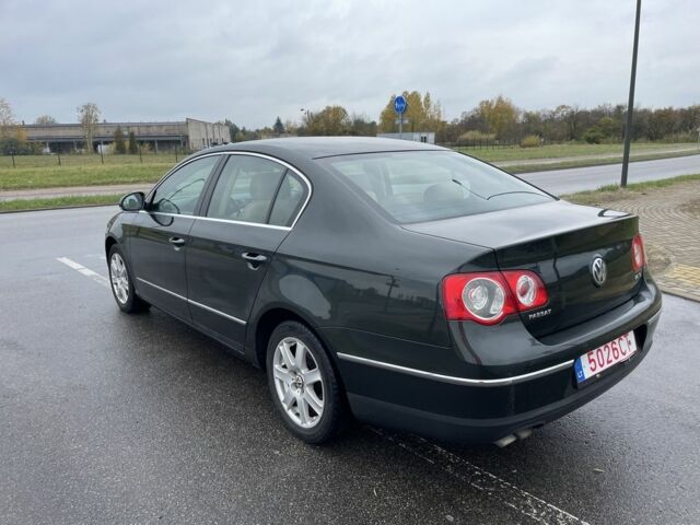 Зеленый Фольксваген Пассат, объемом двигателя 2 л и пробегом 350 тыс. км за 3750 $, фото 7 на Automoto.ua