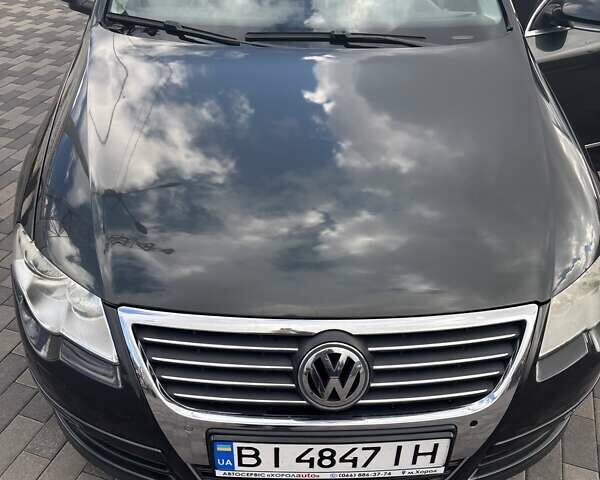 Зеленый Фольксваген Пассат, объемом двигателя 1.8 л и пробегом 306 тыс. км за 6400 $, фото 6 на Automoto.ua