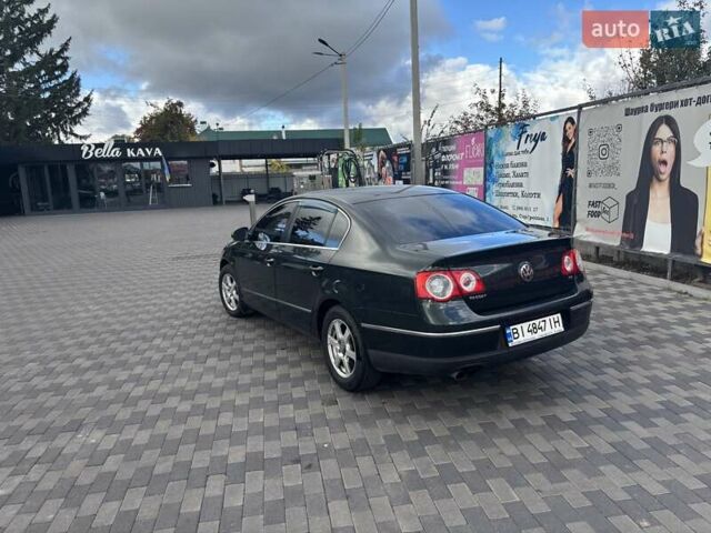 Зеленый Фольксваген Пассат, объемом двигателя 1.8 л и пробегом 306 тыс. км за 6400 $, фото 4 на Automoto.ua