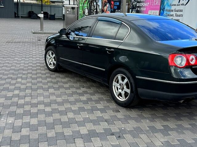 Зеленый Фольксваген Пассат, объемом двигателя 1.8 л и пробегом 306 тыс. км за 6400 $, фото 5 на Automoto.ua