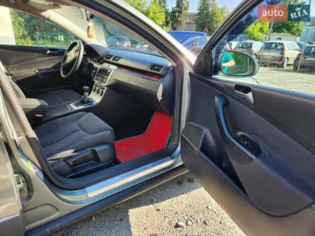 Зелений Фольксваген Пассат, об'ємом двигуна 2 л та пробігом 247 тис. км за 6500 $, фото 14 на Automoto.ua