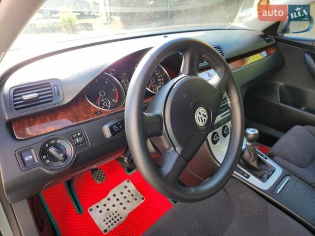 Зелений Фольксваген Пассат, об'ємом двигуна 2 л та пробігом 247 тис. км за 6500 $, фото 18 на Automoto.ua