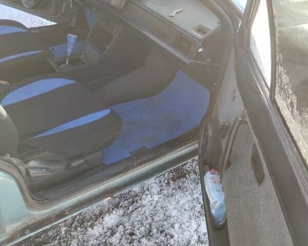 Зелений Фольксваген Пассат, об'ємом двигуна 1.6 л та пробігом 270 тис. км за 650 $, фото 1 на Automoto.ua