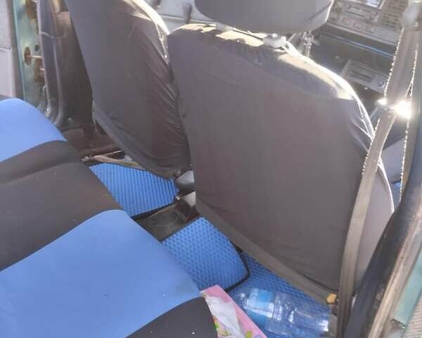 Зелений Фольксваген Пассат, об'ємом двигуна 1.6 л та пробігом 270 тис. км за 650 $, фото 3 на Automoto.ua