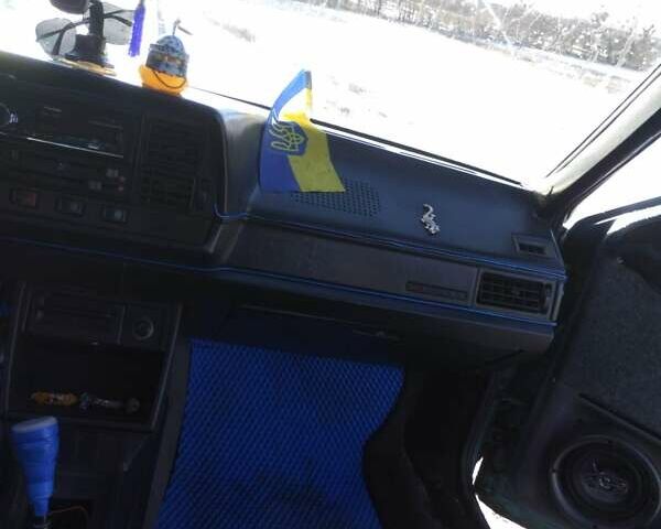 Зелений Фольксваген Пассат, об'ємом двигуна 1.6 л та пробігом 270 тис. км за 650 $, фото 2 на Automoto.ua