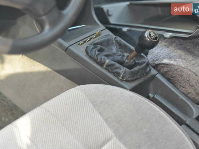 Зеленый Фольксваген Пассат, объемом двигателя 1.8 л и пробегом 250 тыс. км за 2200 $, фото 14 на Automoto.ua