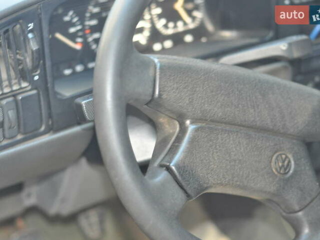 Зеленый Фольксваген Пассат, объемом двигателя 1.8 л и пробегом 250 тыс. км за 2200 $, фото 13 на Automoto.ua