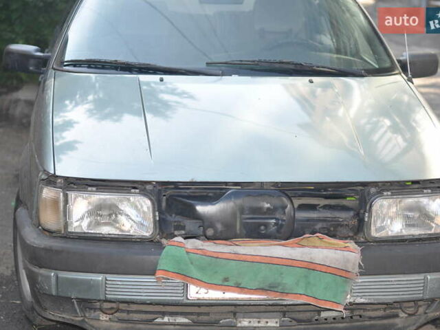 Зеленый Фольксваген Пассат, объемом двигателя 1.8 л и пробегом 250 тыс. км за 2200 $, фото 19 на Automoto.ua