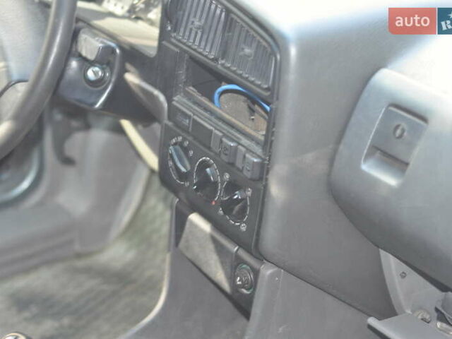 Зеленый Фольксваген Пассат, объемом двигателя 1.8 л и пробегом 250 тыс. км за 2200 $, фото 11 на Automoto.ua