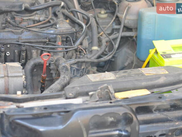 Зеленый Фольксваген Пассат, объемом двигателя 1.8 л и пробегом 250 тыс. км за 2200 $, фото 1 на Automoto.ua