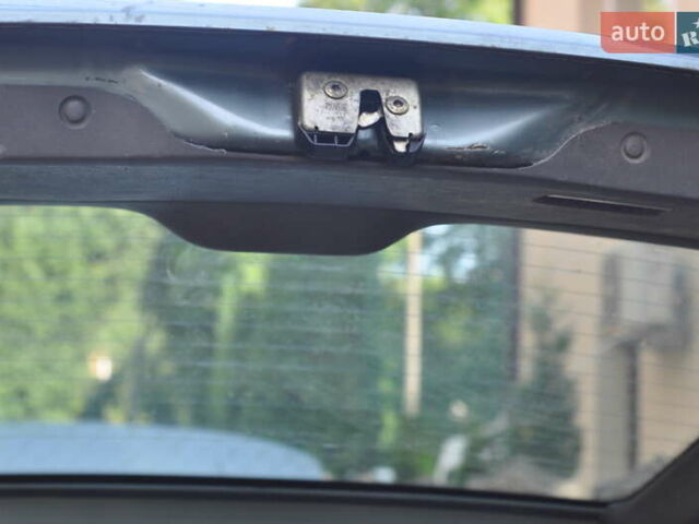 Зеленый Фольксваген Пассат, объемом двигателя 1.8 л и пробегом 250 тыс. км за 2200 $, фото 7 на Automoto.ua