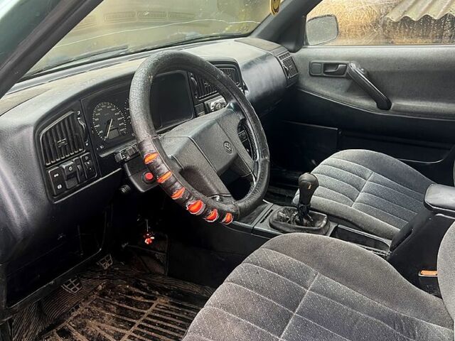 Зелений Фольксваген Пассат, об'ємом двигуна 2.8 л та пробігом 400 тис. км за 1100 $, фото 4 на Automoto.ua