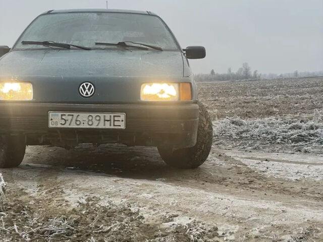 Зеленый Фольксваген Пассат, объемом двигателя 1.9 л и пробегом 400 тыс. км за 2000 $, фото 3 на Automoto.ua