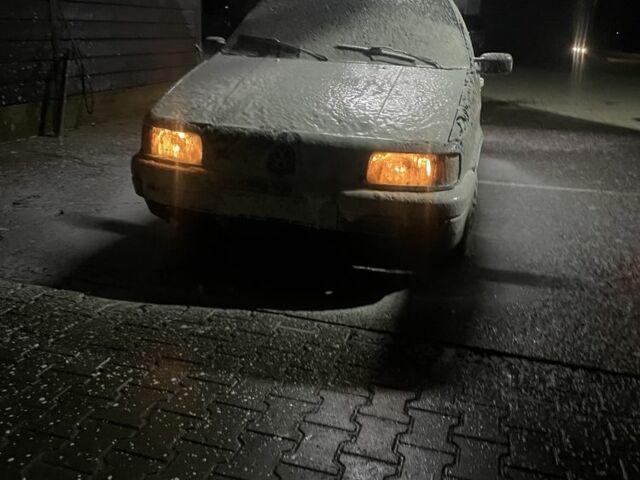 Зеленый Фольксваген Пассат, объемом двигателя 1.9 л и пробегом 400 тыс. км за 2000 $, фото 1 на Automoto.ua