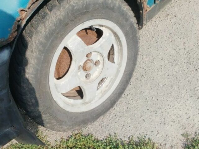 Зелений Фольксваген Пассат, об'ємом двигуна 1.8 л та пробігом 670 тис. км за 1100 $, фото 6 на Automoto.ua