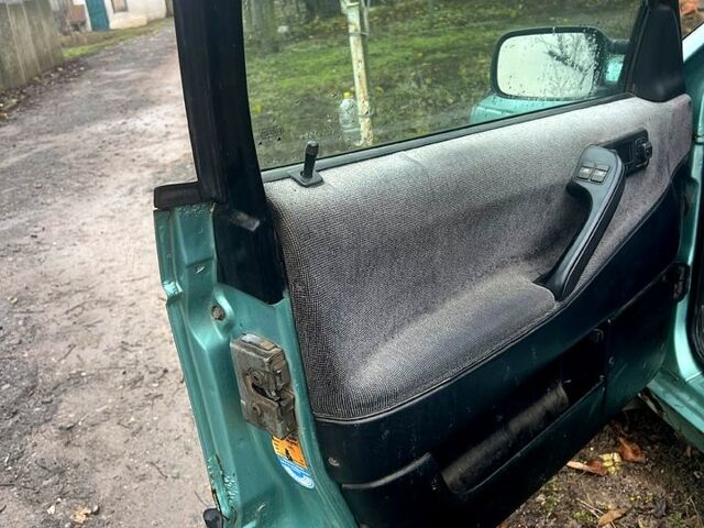 Зелений Фольксваген Пассат, об'ємом двигуна 2.8 л та пробігом 400 тис. км за 1100 $, фото 7 на Automoto.ua